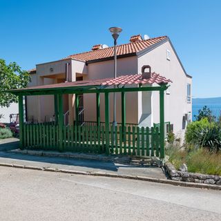 Apartmanok Parkolóhellyel Ravni, Labin - 12891 Ravni (2)