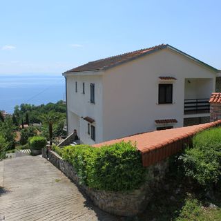 Apartmanok Parkolóhellyel Lovran, Opátia - Opatija - 2357 Lovran (2)