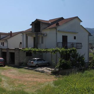 Apartmanok Parkolóhellyel Jelsa, Hvar - 8789 Jelsa (4)