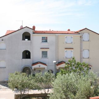 Apartmanok és Szobák A Tenger Mellett Pag - 6311 (3)