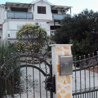 Apartmanok Parkolóhellyel Jezera, Murter - 5109 Jezera (5)