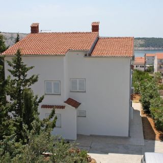 Apartments With Parking Space Barbat Rab - 4962 (4)