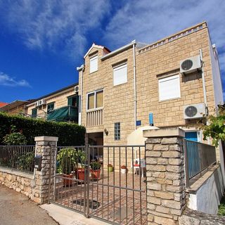 Apartmanok Internet Hozzáféréssel Supetar, Brac - 5665 Supetar (4)