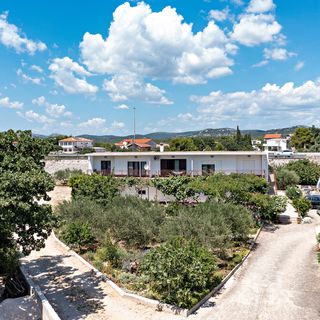 Apartmanok Parkolóhellyel Pirovac, Sibenik - 13263 Pirovac (4)