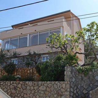 Apartmanok és Szobák Parkolóhellyel Vrbnik, Krk - 5299 Vrbnik (3)