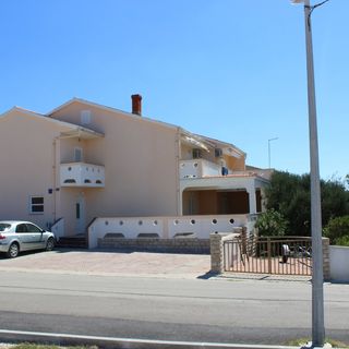 Apartmanok Parkolóhellyel Kustici, Pag - 6287 Kustići (2)