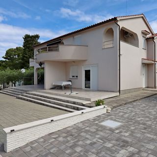 Apartmanok A Tenger Mellett Banjol, Rab - 12838 Banjol (2)