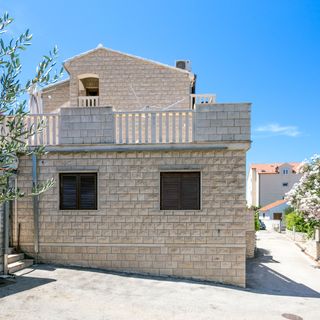 Apartmanok Parkolóhellyel Supetar, Brac - 5670 Supetar (3)