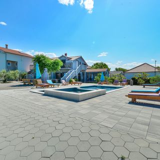 Apartmanok Családok Részére Medencével Privlaka, Zadar - 5762 Privlaka (5)