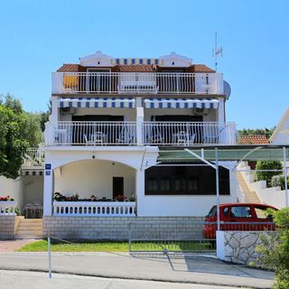 Családi Apartmanok A Tenger Mellett Razanj, Rogoznica - 10373 Ražanj (4)