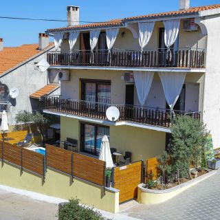 Apartments With Swimming Pool Zadar - 6128 (3)