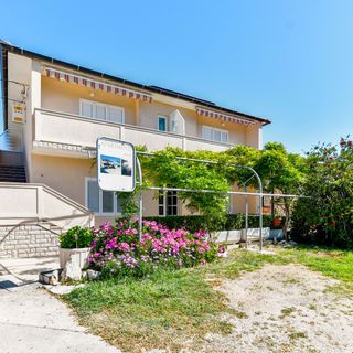 Apartmanok A Tenger Mellett Supetarska Draga - Donja, Rab - 2013 Supetarska Draga - Donja (4)