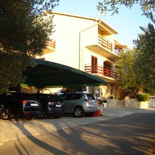 Apartmanok és Szobák A Tenger Mellett Supetarska Draga - Gonar, Rab - 2002 Supetarska Draga - Gonar (4)