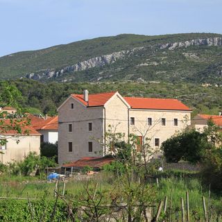 Apartmanok Parkolóhellyel Jelsa, Hvar - 8713 Jelsa (3)