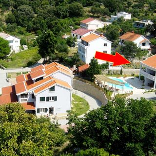 Apartmanok Családok Részére Medencével Kampor, Rab - 3214 Kampor (3)