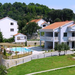 Apartmanok Családok Részére Medencével Kampor, Rab - 3214 Kampor (4)