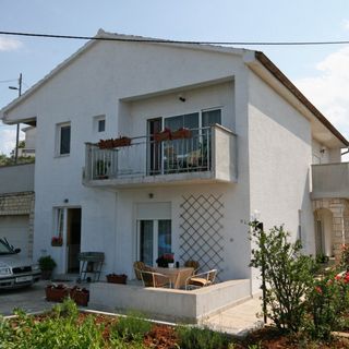Apartmanok Parkolóhellyel Vrbnik, Krk - 5392 Vrbnik (3)