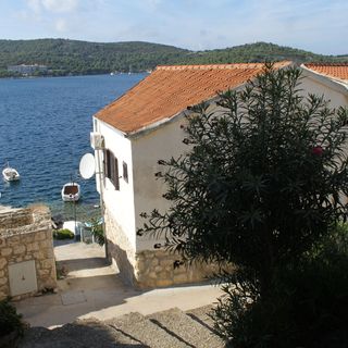 Apartmanok A Tenger Mellett Vis - 8525 (2)