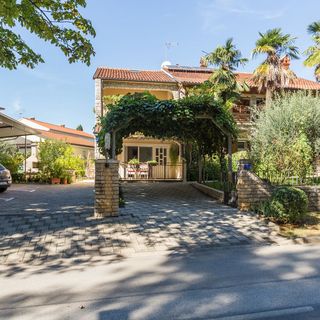 Apartmanok Parkolóhellyel Porec - 2216 Poreč (2)