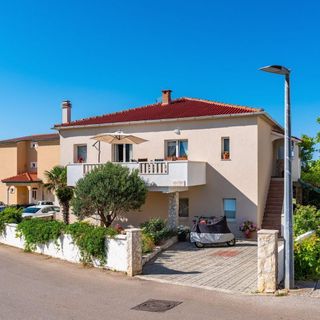 Apartmanok Parkolóhellyel Povljana, Pag - 232 Povljana (3)