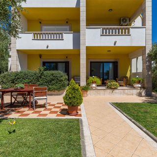 Apartmanok Parkolóhellyel Duce, Omis - 2778 Duće (2)