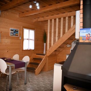 Velence Korzó Pihenőház Kápolnásnyék (2)