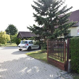 Aranymedve Vendégház És Apartmanok Poroszló (2)