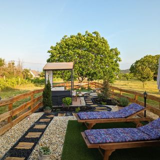 Kis Fakuckó Sóly (2)