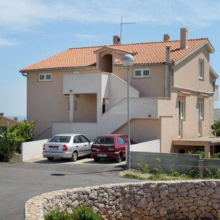 Apartmanok és Szobák Parkolóhellyel Krk - 13553 (3)