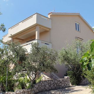 Apartmanok és Szobák Parkolóhellyel Krk - 13553 (5)