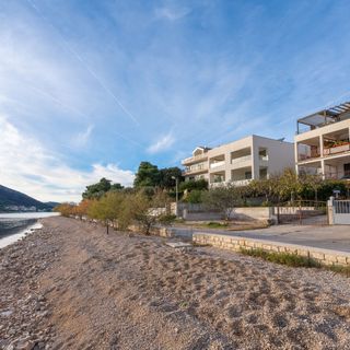 Apartmanok és Szobák A Tenger Mellett Grebastica, Sibenik - 13942 Grebaštica (2)