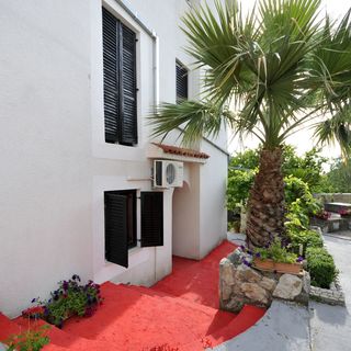 Apartmanok Parkolóhellyel Okrug Donji, Ciovo - 13732 Okrug Donji (4)