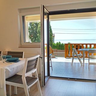 Füge Apartman Balatonakarattya (3)