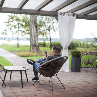 Sirály Panzió Tópart Tata (2)