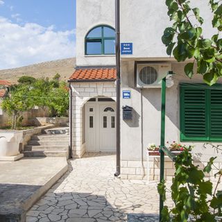 Apartmanok Parkolóhellyel Grebastica, Sibenik - 11572 Grebaštica (4)