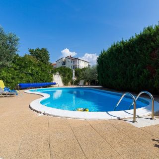 Apartments With Swimming Pool Novigrad - 7078 (4)