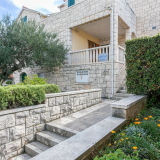 Apartments By The Sea Postira, Brač - 739 Postira (2)