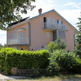 Apartmanok és Szobák Parkolóhellyel Njivice, Krk - 5398 Njivice (5)