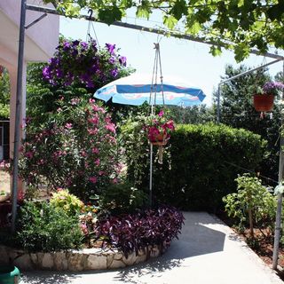 Apartmanok és Szobák Parkolóhellyel Barbat, Rab - 5070 Barbat (4)