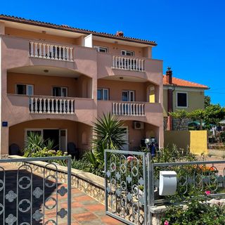 Apartmanok A Tenger Mellett Pasman - 694 Pašman (2)