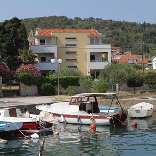 Apartmanok A Tenger Mellett Preko, Ugljan - 8315 Preko (2)