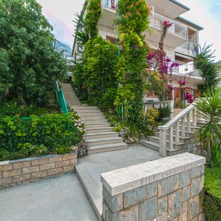 Apartmanok és Szobák A Tenger Mellett Brela Makarska - 2752 (4)