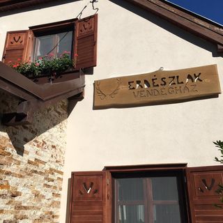 Erdészlak Vendégház Isztimér-Hétházpuszta (3)