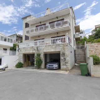 Apartments Dušan Primosten (2)
