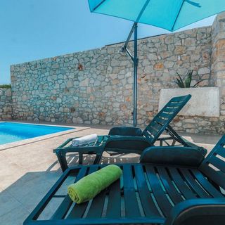 Apartments Old grandfather's house Banj (3)