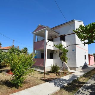 Apartments Petrovic Malinska (2)