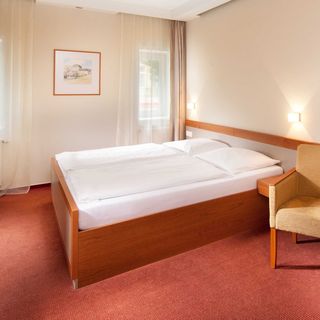 Hotel REZA Františkovy Lázně (2)