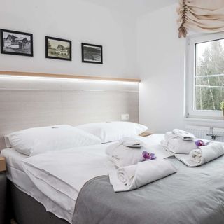 DOBRÁ CHATA Stachy (3)