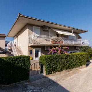 Apartmani Ivica Slatine (2)