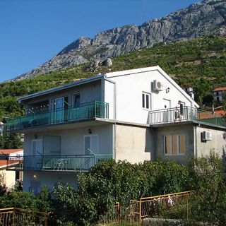 Apartmani Eddie Baška Voda (4)
